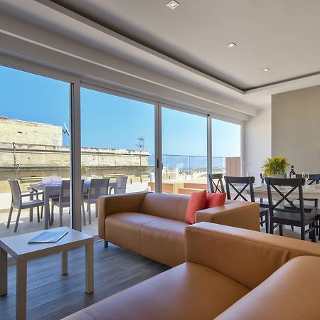 Valletta Luxe 3-Bedroom Duplex Penthouse With Sea View Terrace And Jacuzzi Dış mekan fotoğraf