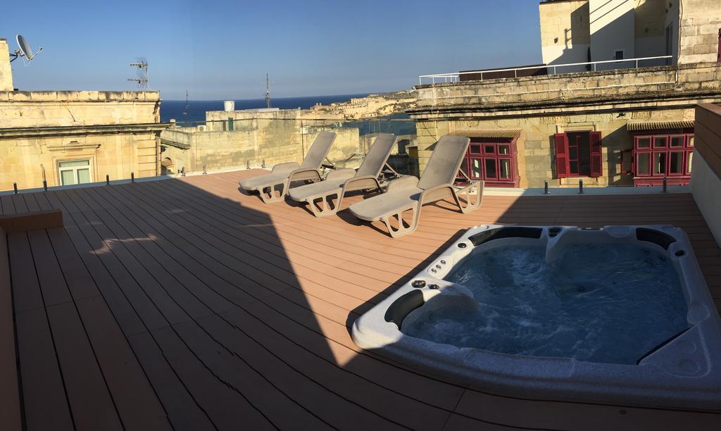 Valletta Luxe 3-Bedroom Duplex Penthouse With Sea View Terrace And Jacuzzi Dış mekan fotoğraf