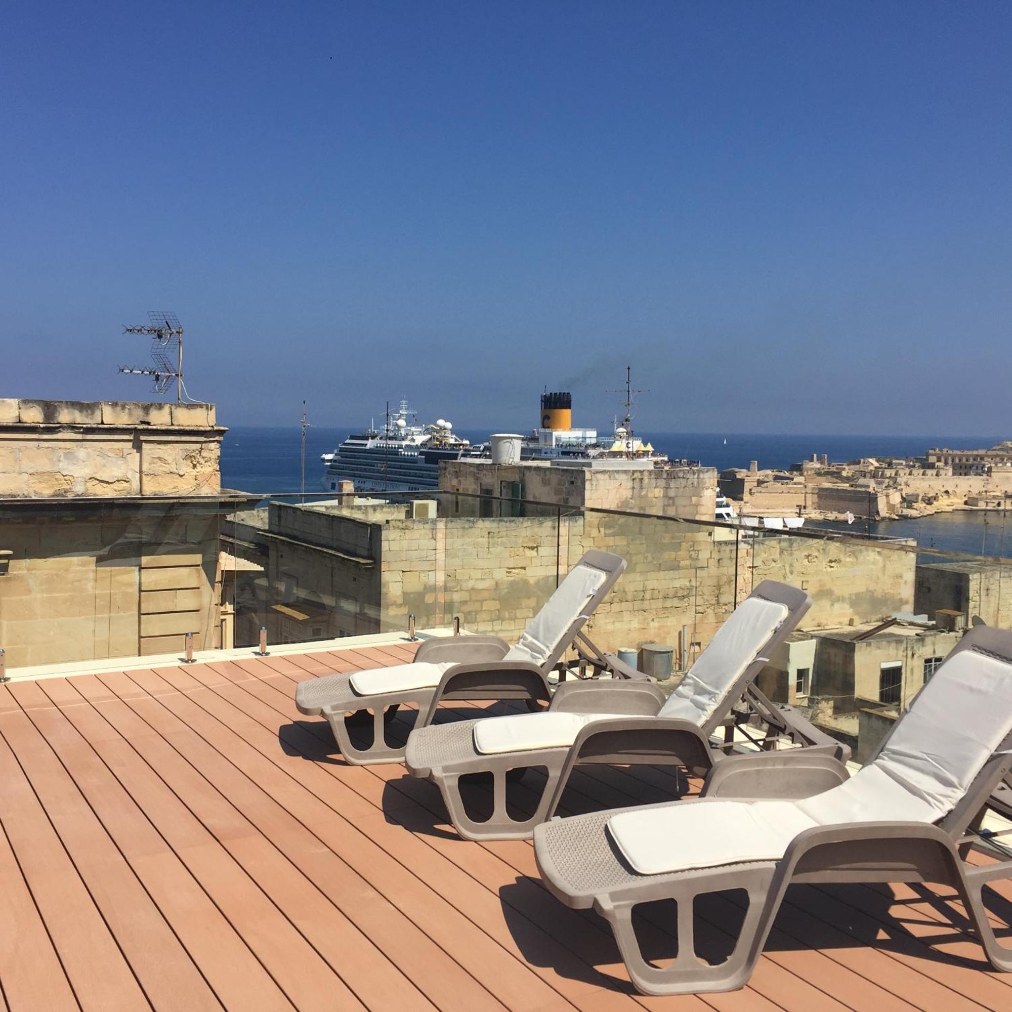 Valletta Luxe 3-Bedroom Duplex Penthouse With Sea View Terrace And Jacuzzi Dış mekan fotoğraf