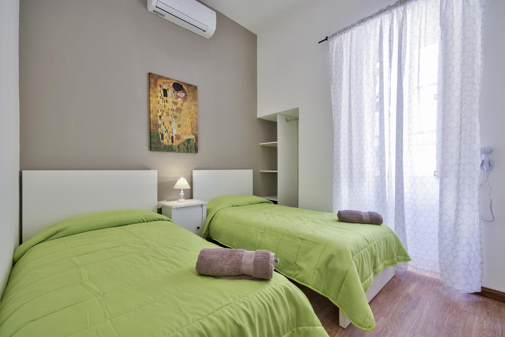 Valletta Luxe 3-Bedroom Duplex Penthouse With Sea View Terrace And Jacuzzi Dış mekan fotoğraf