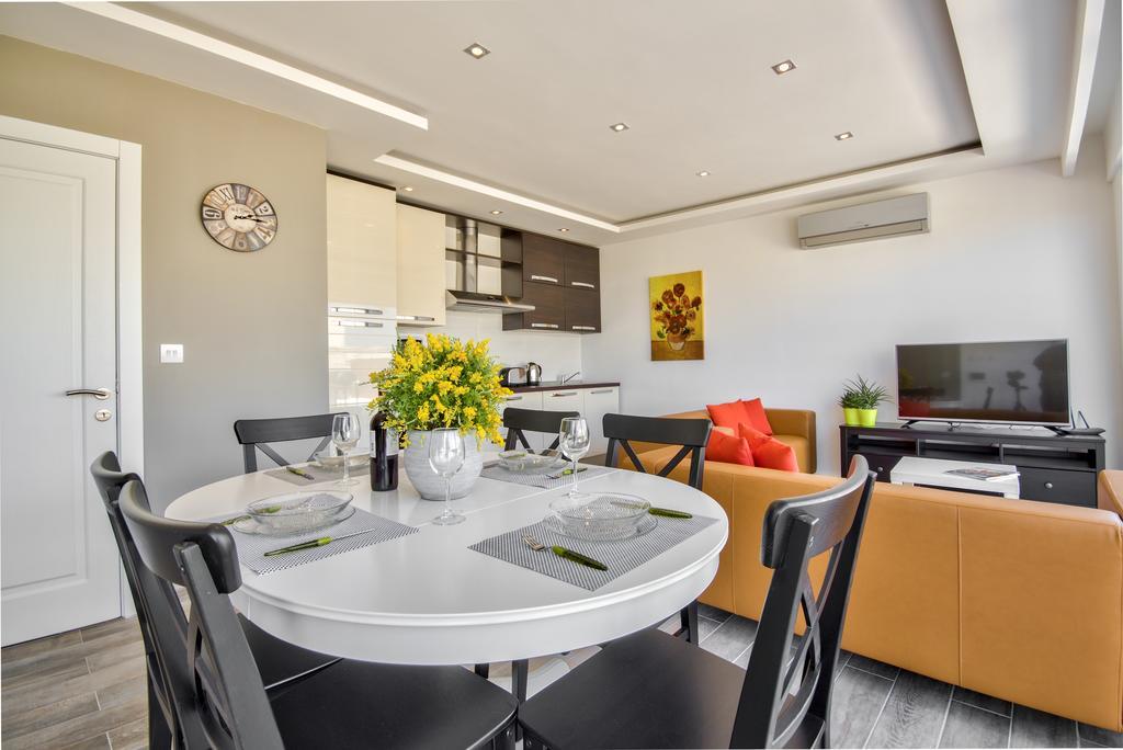 Valletta Luxe 3-Bedroom Duplex Penthouse With Sea View Terrace And Jacuzzi Dış mekan fotoğraf