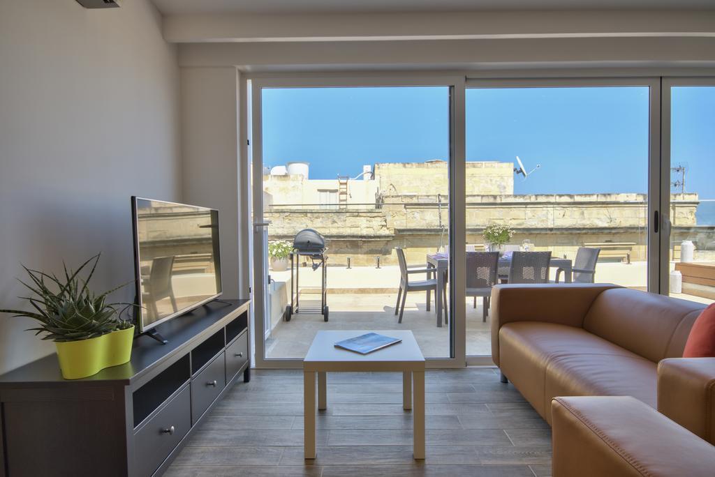 Valletta Luxe 3-Bedroom Duplex Penthouse With Sea View Terrace And Jacuzzi Dış mekan fotoğraf